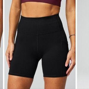 Fabletics On-The-Go PowerHold® High-Waisted 6'' Shorts